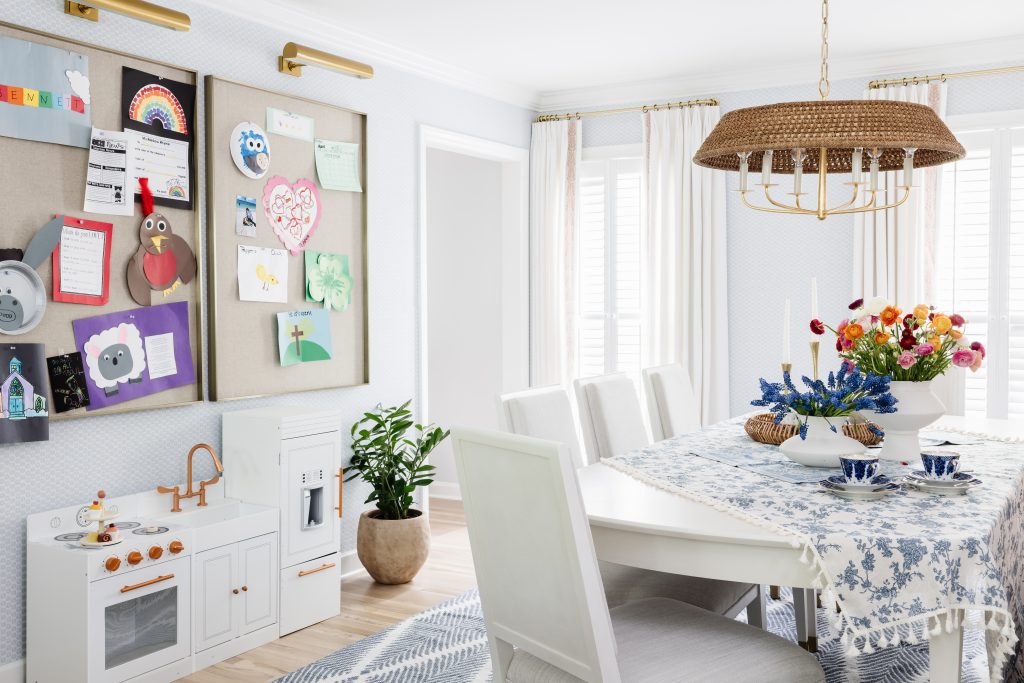 Family Breakfast Nook